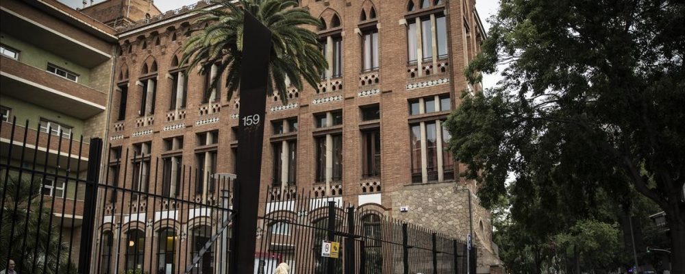 Las escuelas de Les Corts abren sus puertas: consulta la oferta educativa y las fechas de jornadas abiertas.